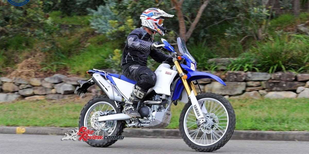 Yamaha WR250 R / WR250 X Review – Specs, Features & Performance